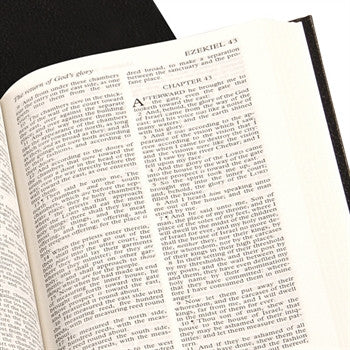 Trinitarian Bible Society: Compact Bible - Black Hardcover